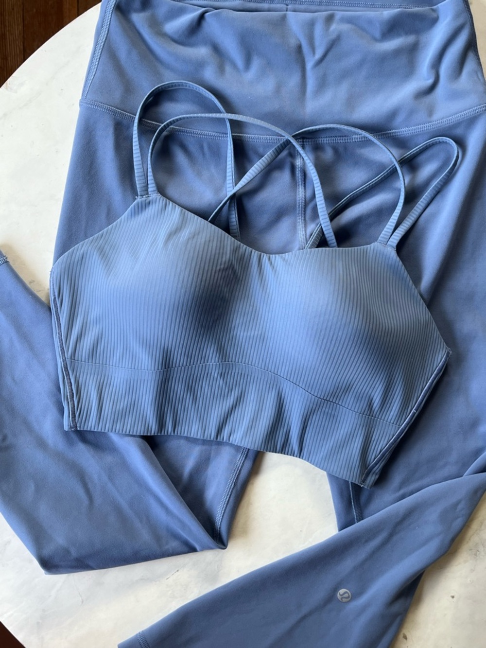 Lululemon Oasis Blue Legging and Sports Bra Set - Picture 2 of 8